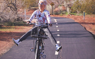 Chic Over 50 stays active on an Aveny!