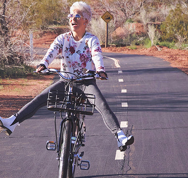 Chic Over 50 stays active on an Aveny!