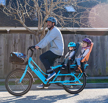 Blix Packa cargo bike dad and kids