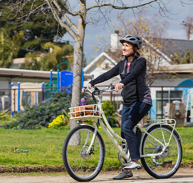 Tips to staying healthy this winter on your ebike