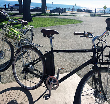 Aveny city ebikes at the beach