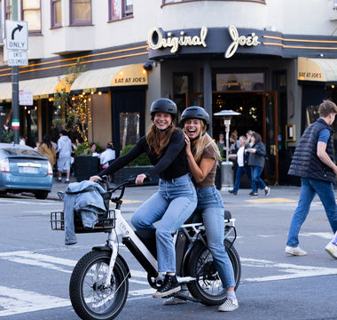 Navigating Traffic Safely: Tips for Riding Your E-Bike in Urban Environments