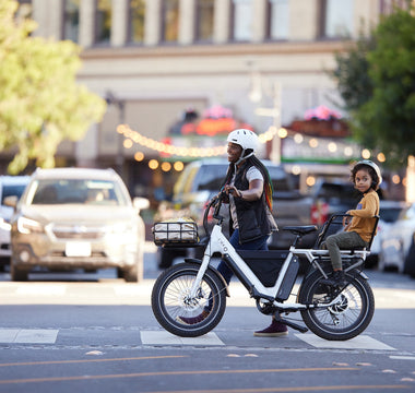 E-Bike Etiquette: Rules of the Road for Responsible Riding